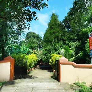 https://back-packers-cochin-villa.kerala-hotels.net