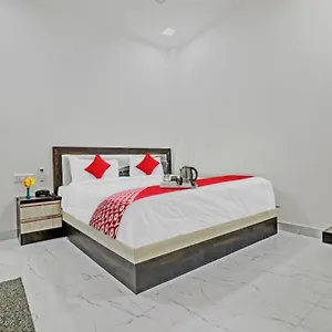 https://oyo-89828-chahat-palace.agrahotelsindia.net